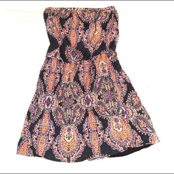 GAP Dresses & Skirts - Strapless GAP paisley dress